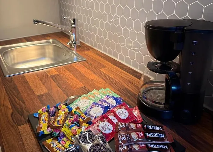 Cozy - Free Parking & Wi-fi *